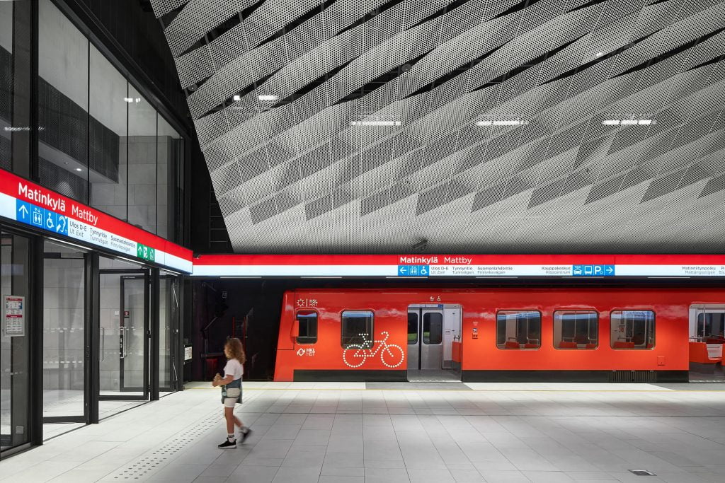 20220807 Matinkylän metroasema 092 MidRes